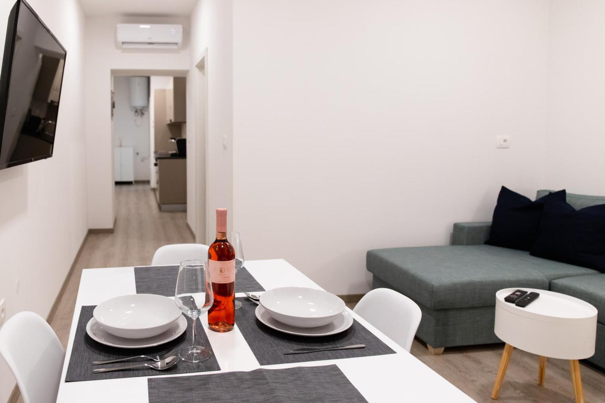 Oliver Street Apartment Vipava Exteriér fotografie