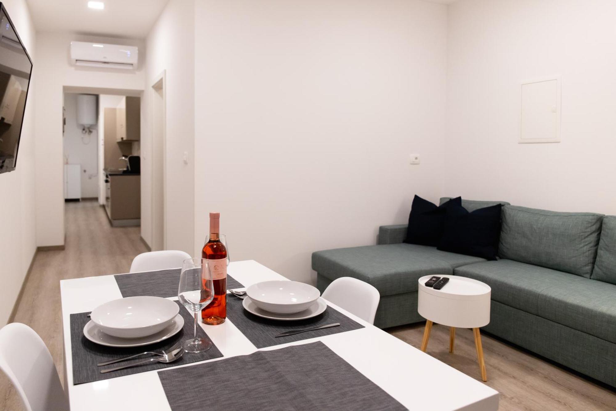 Oliver Street Apartment Vipava Exteriér fotografie